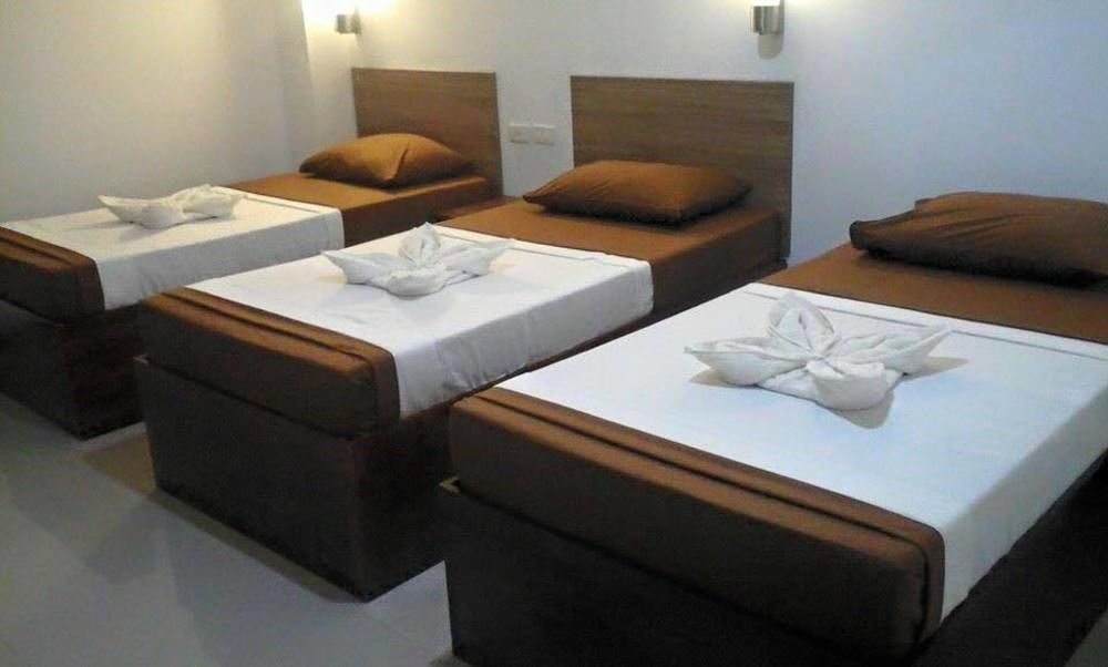 Reddoorz Plus Near Vigan City Commercial Center Экстерьер фото