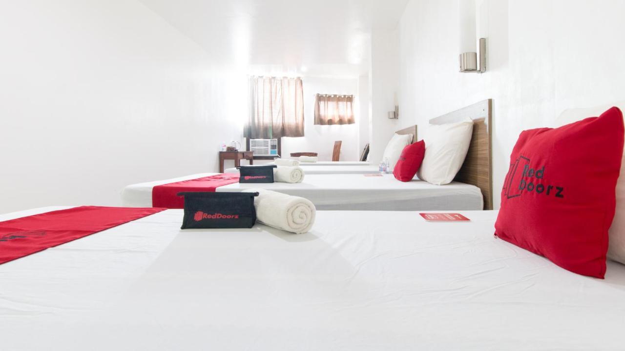 Reddoorz Plus Near Vigan City Commercial Center Экстерьер фото