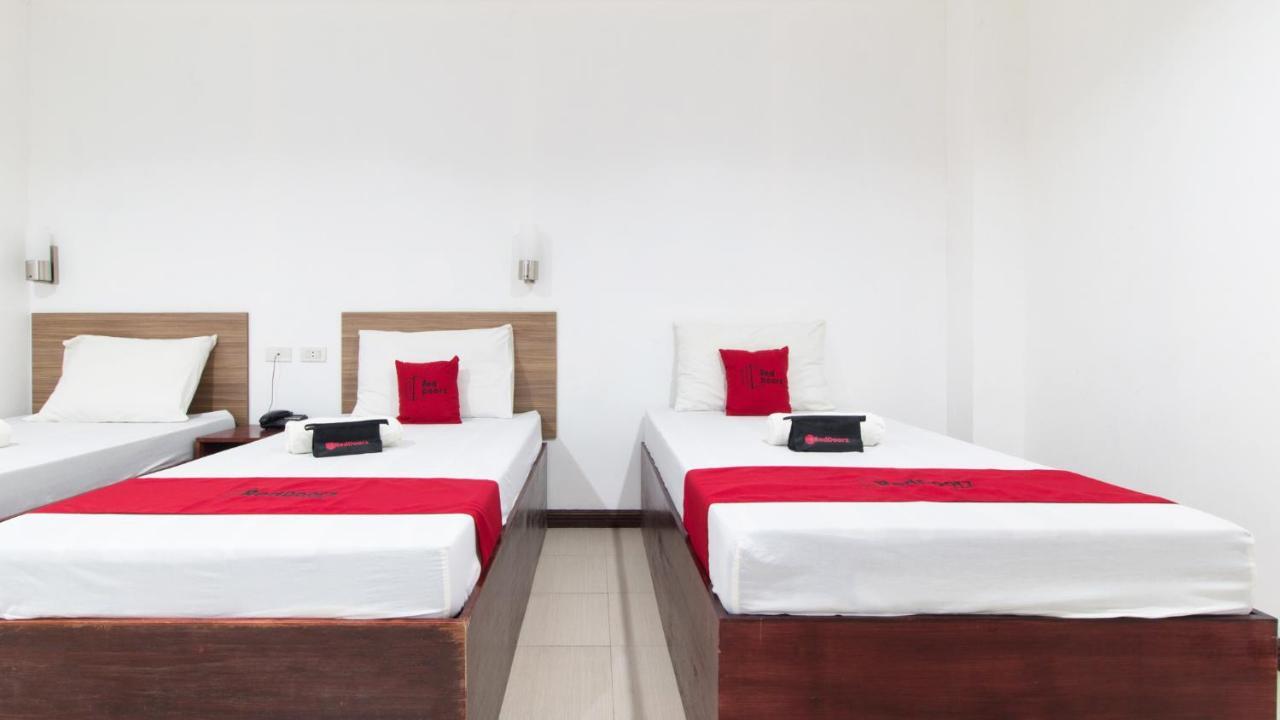 Reddoorz Plus Near Vigan City Commercial Center Экстерьер фото