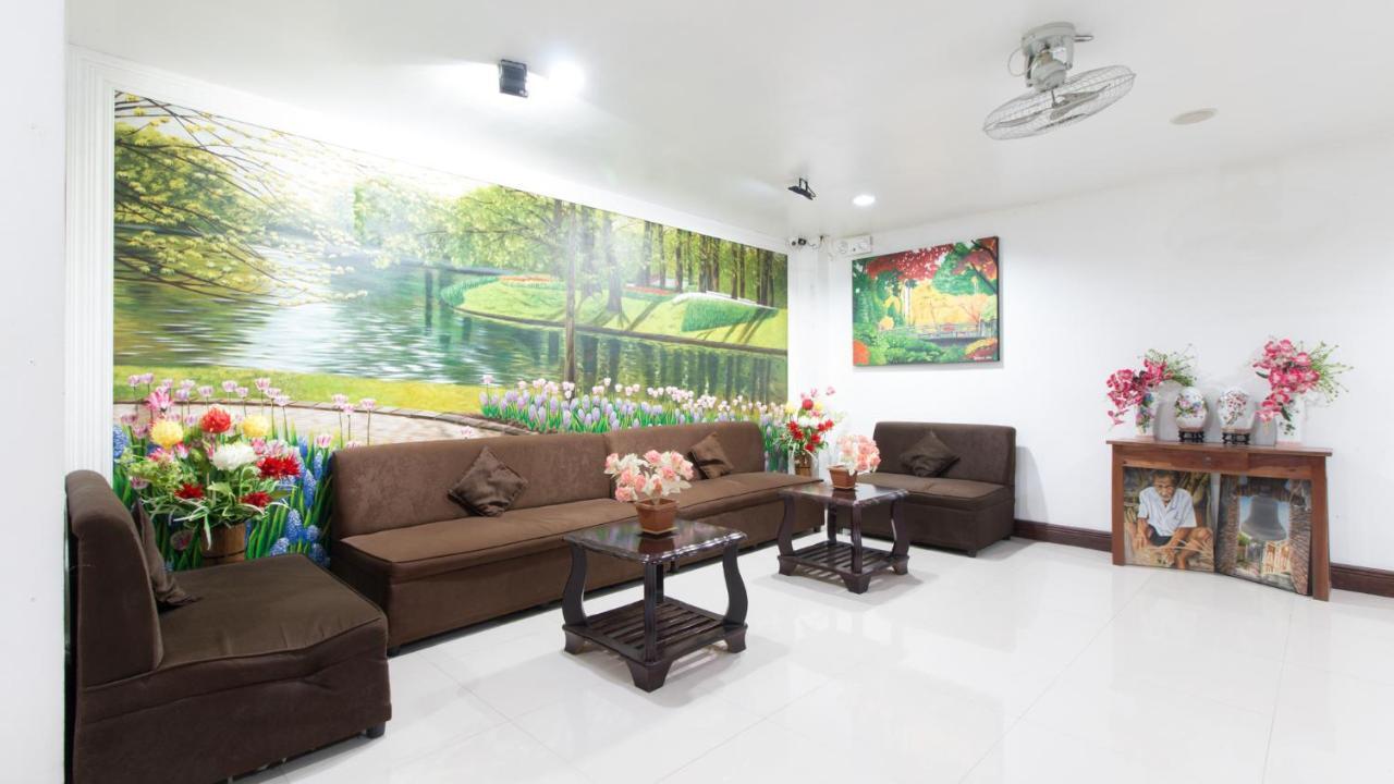 Reddoorz Plus Near Vigan City Commercial Center Экстерьер фото