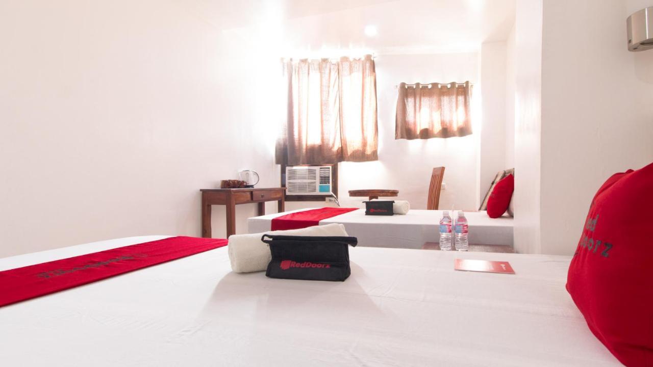 Reddoorz Plus Near Vigan City Commercial Center Экстерьер фото