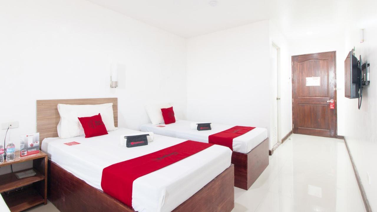 Reddoorz Plus Near Vigan City Commercial Center Экстерьер фото