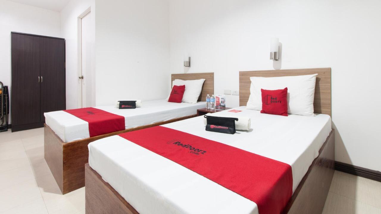 Reddoorz Plus Near Vigan City Commercial Center Экстерьер фото