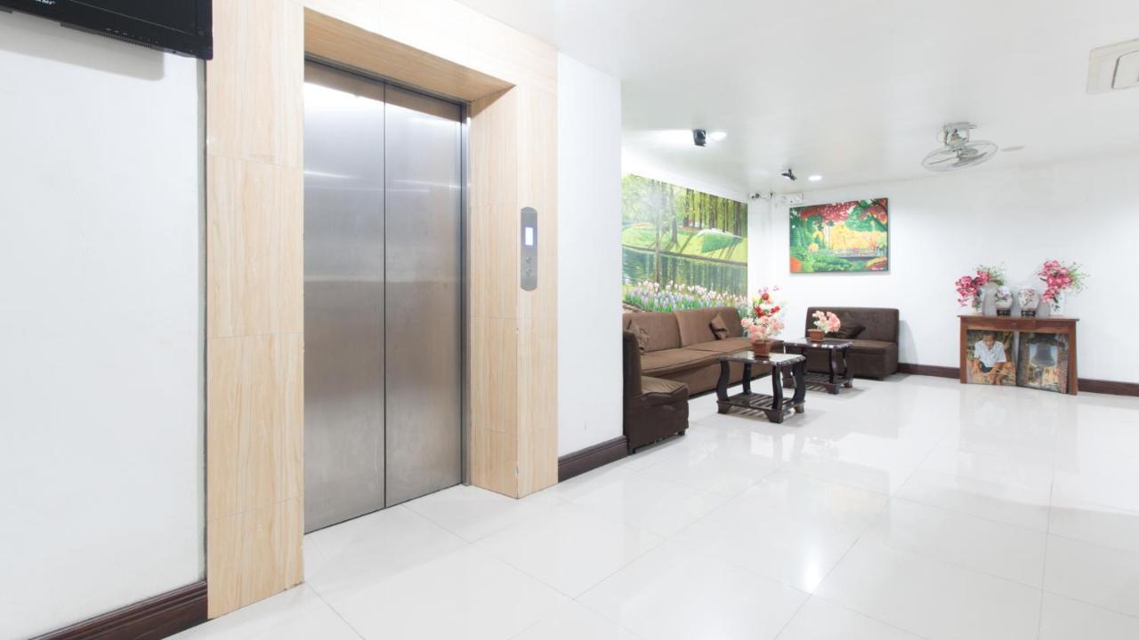 Reddoorz Plus Near Vigan City Commercial Center Экстерьер фото